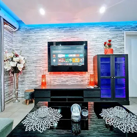 Hidden Lights Deluxe Apartman